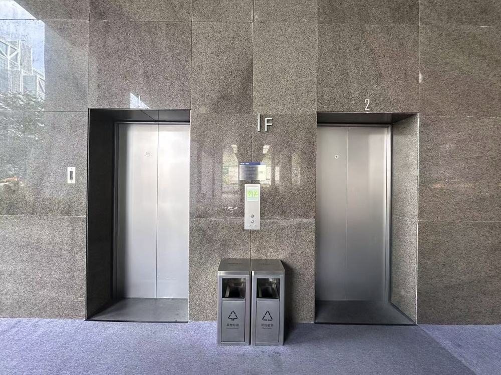 电梯厅1